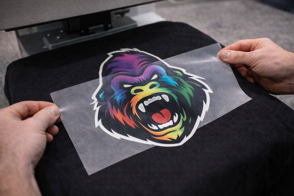 Transfer digitale DTF con logo a colori complessi